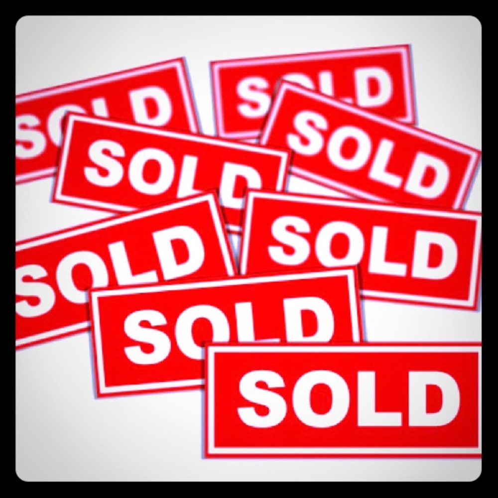 The following items are SOLD! Happy Poshing. 😊
